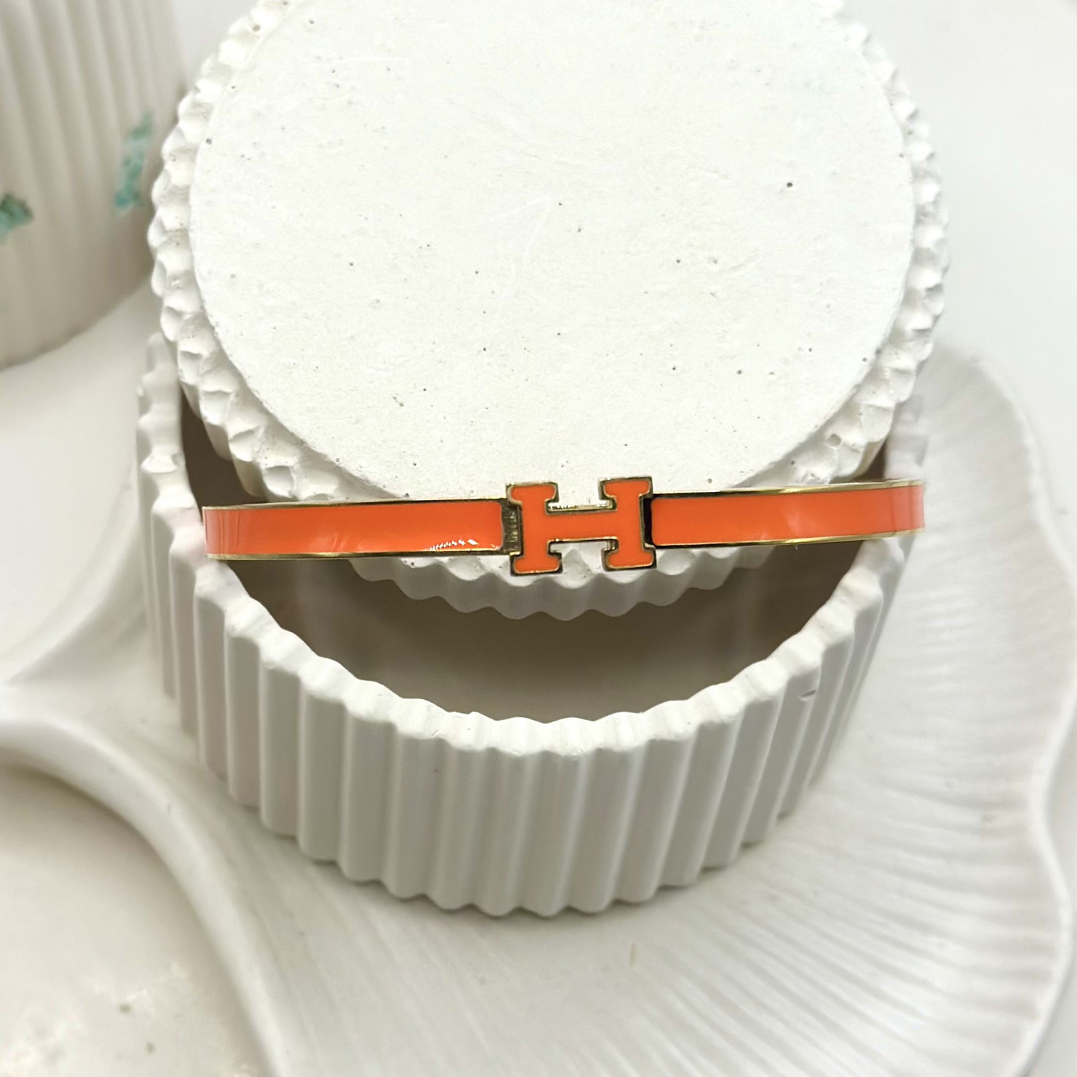 Hermina orange gold bangle